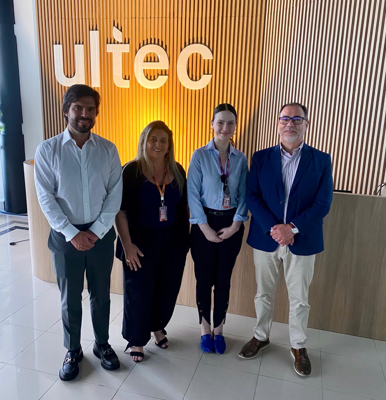 Presidente do CRA-RS conhece as instalações da Ultec School no campus de Canoas da Ulbra